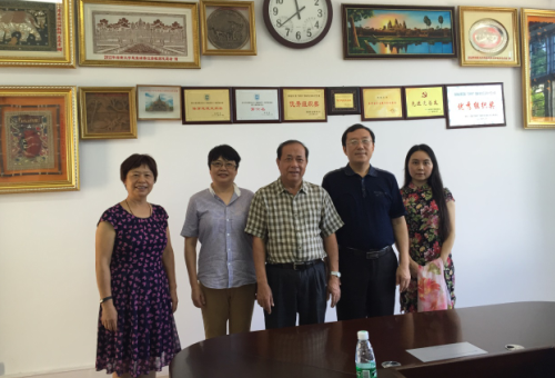 在海南大学国际文化交流学院访问交流